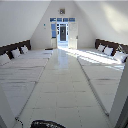 Seger Nusantara Hostel Kalisat Εξωτερικό φωτογραφία