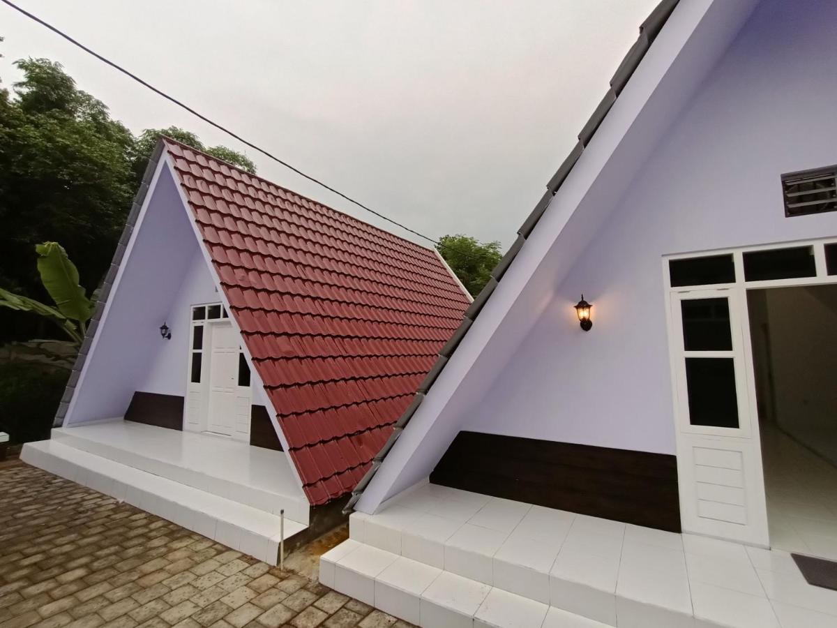 Seger Nusantara Hostel Kalisat Εξωτερικό φωτογραφία